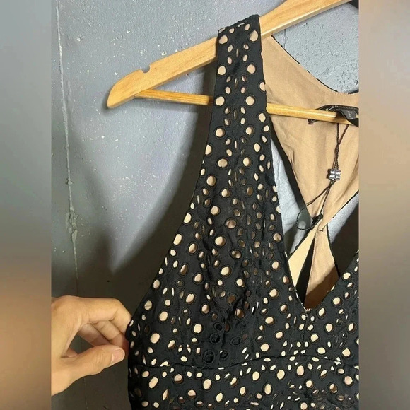 BCBG - Karlie Halter Eyelet Top NWOT. Size S - Picture 6 of 11